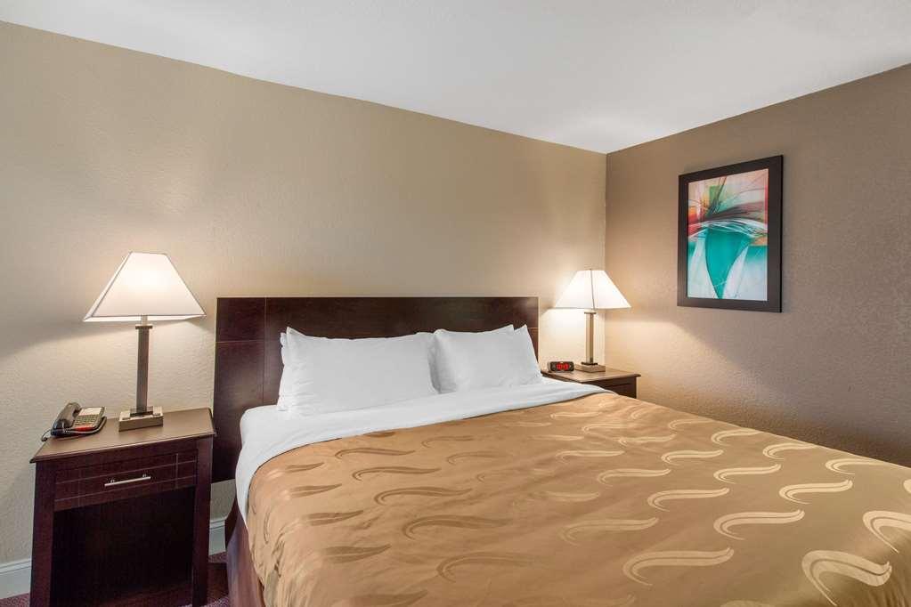 Quality Inn & Suites Port Arthur - Nederland Værelse billede
