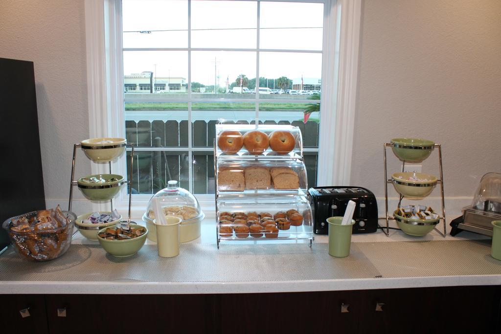 Quality Inn & Suites Port Arthur - Nederland Eksteriør billede