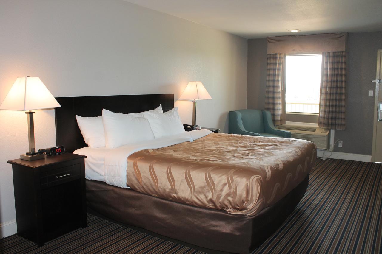 Quality Inn & Suites Port Arthur - Nederland Eksteriør billede