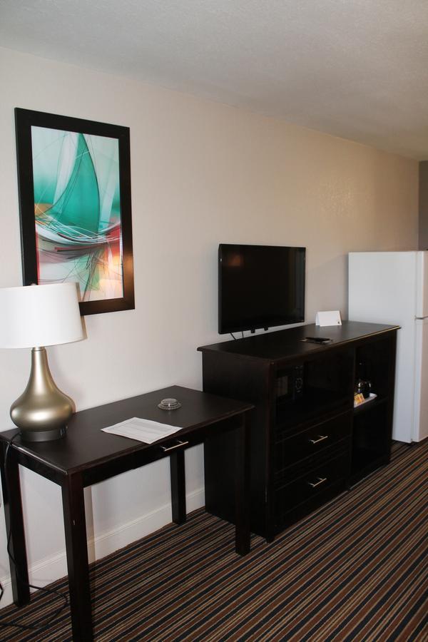 Quality Inn & Suites Port Arthur - Nederland Eksteriør billede
