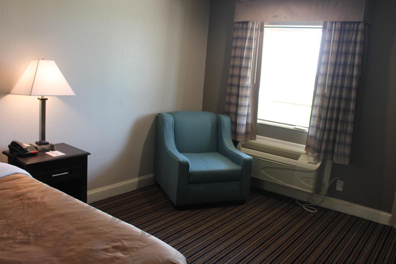 Quality Inn & Suites Port Arthur - Nederland Eksteriør billede