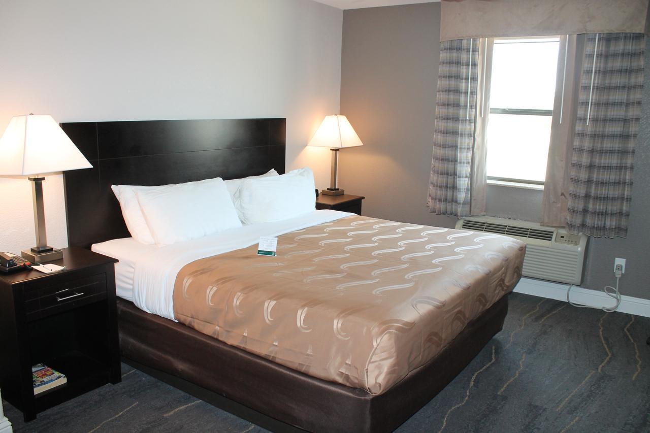Quality Inn & Suites Port Arthur - Nederland Eksteriør billede
